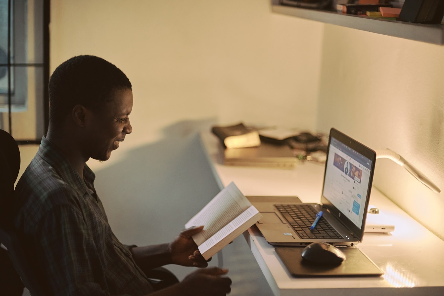 10 Ways to Stay Informed Daily
